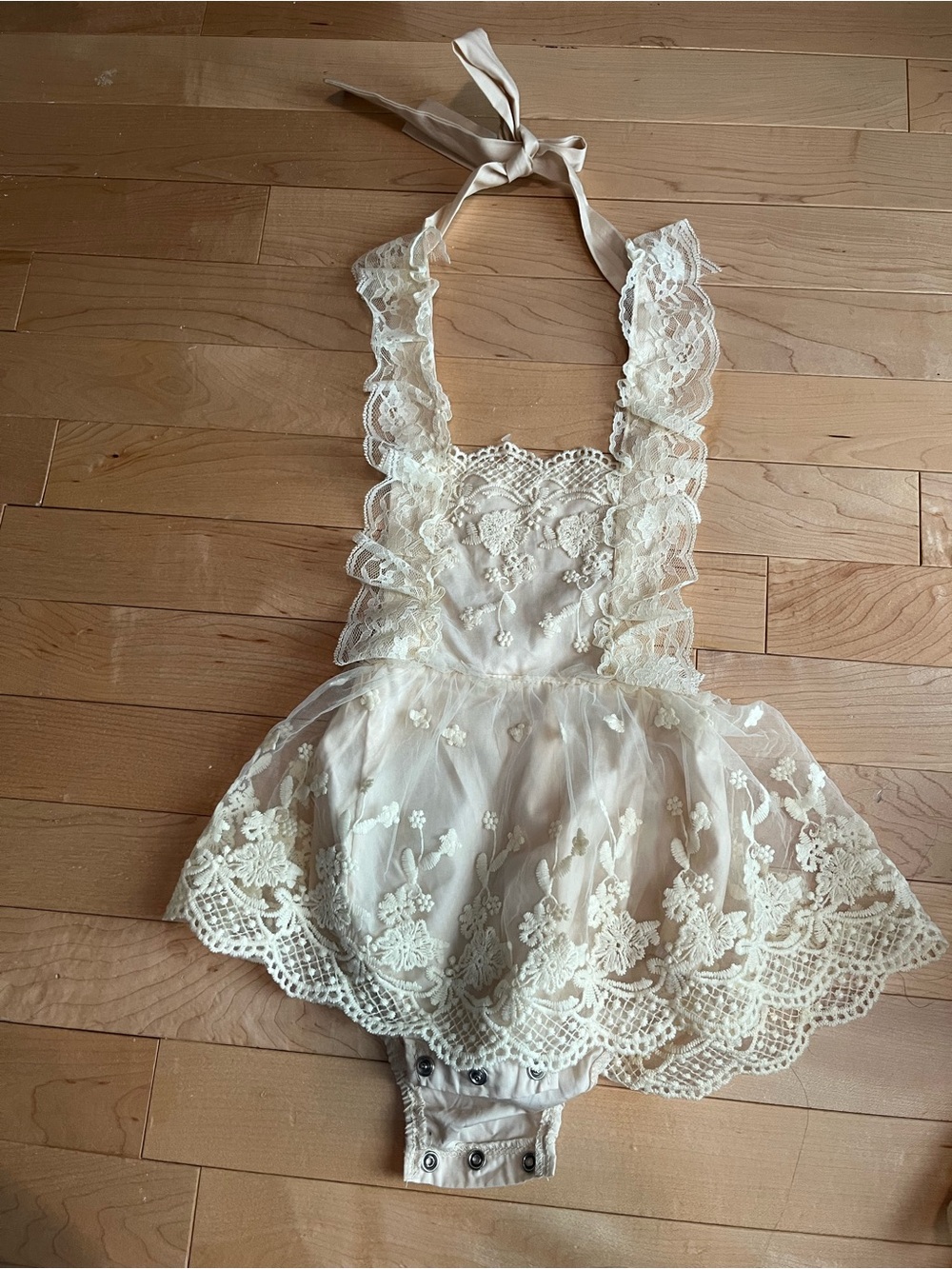 Baby Dress With Lace Tulle in Cream - Picture 4 of 6